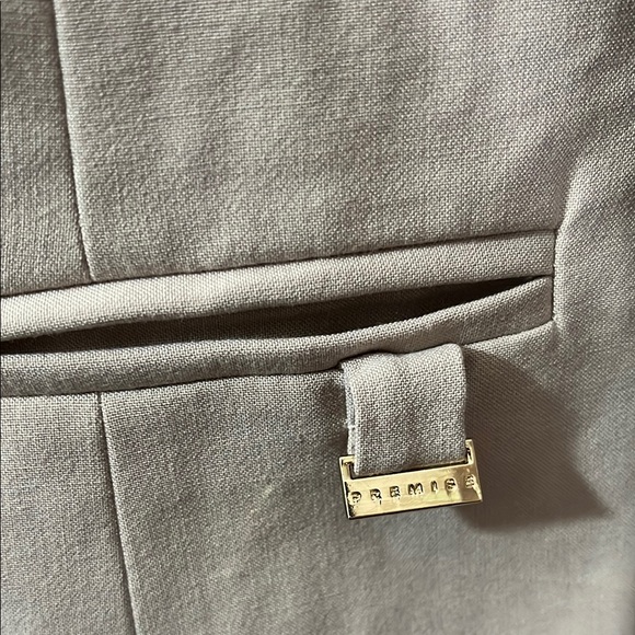 Elegant Cream Women's Blazer - Picture 5 of 7